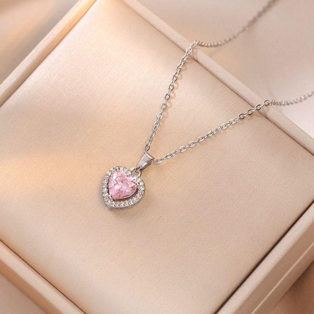 Crystal Inlaid Crystal Necklace Elegant Charm heart necklace  Valentine's Day Gift