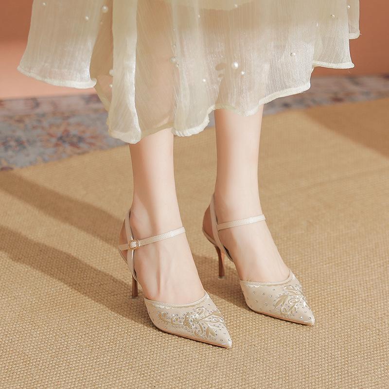 

Baotou sandals women s new summer wear high-end skirt rhinestone thick heel pointed high heels 39 абрикосовий