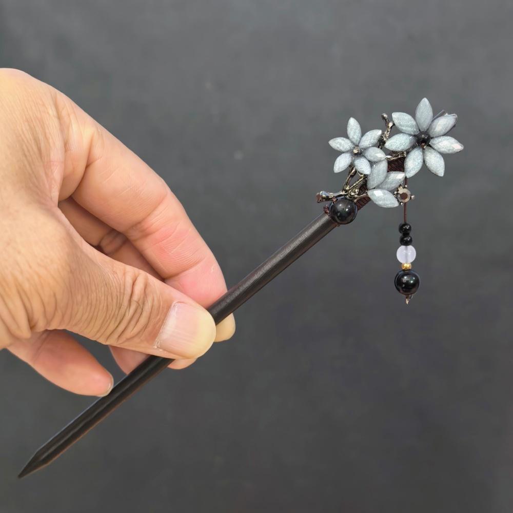 

Vintage Wooden Floral Hairpin For Women Elegant Crystal Hair Stick Fashion Prom Hair Styling Tools Female Daily Wear