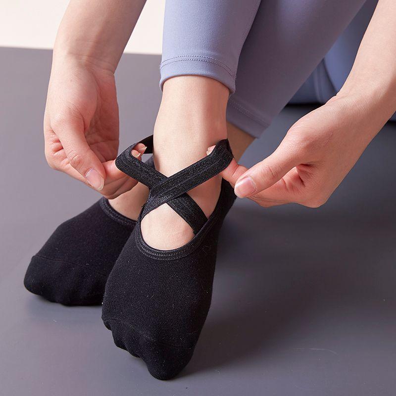 

Нескользящие носки для йоги женские из чистого хлопка влагоотводящие весенне-летние носки для пилатеса спортивные носки модные универсальные корейские носки-следки с перекрещенными ремешками сзади Black