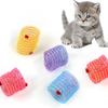 1 Pezzo Molla a Spirale Colorata con Palla di Peluche Giocattolo da Masticare per Gatti per Giochi al Coperto e all'Aperto Stimolante la Curiosità E