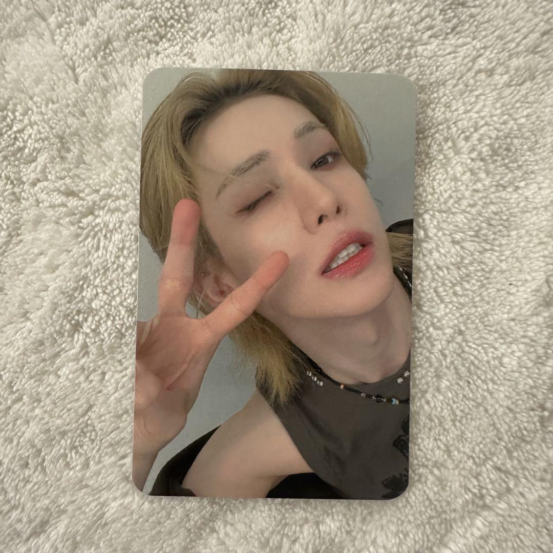 

[USED] XLOV Umti Trading Card b.stage