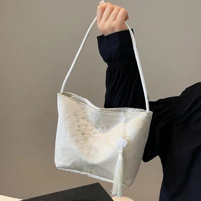 New Chinese Style Small Shoulder Bags for Women 2026 Luxury Designer Fine Embroidery Ladies Handbags Trendy Women Bucket Bag