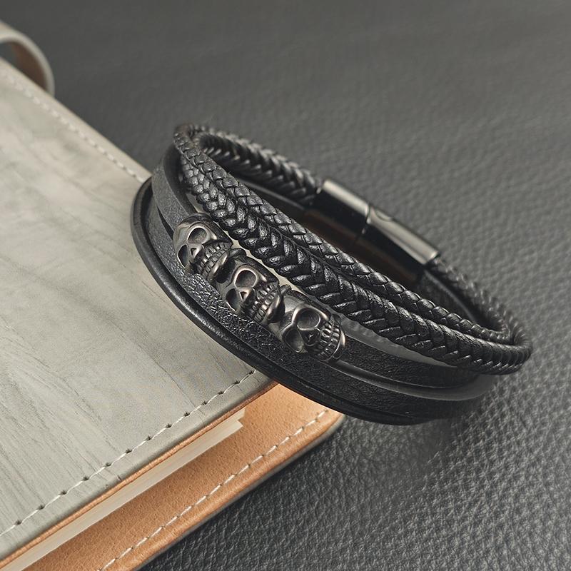 Classic Leather Skull Ghost Head Bracelet Men's Stainless Steel Magnetic Buckle Bracelet Bangles for Friend Jewelry Gift
