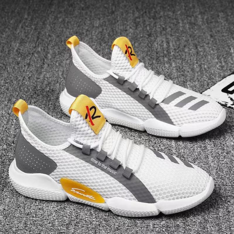 New 2025 Breathable Soft Sole Trendy Black Men's Casual Korean Style Running Shoes