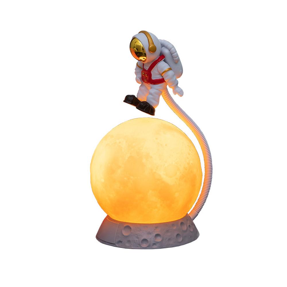 

Creativity Cute Funny Moon Astronaut Fans Spaceman Style Night LED Light Up Desk Ornament Home Decor Christmas Gift Statues Toys жовтий