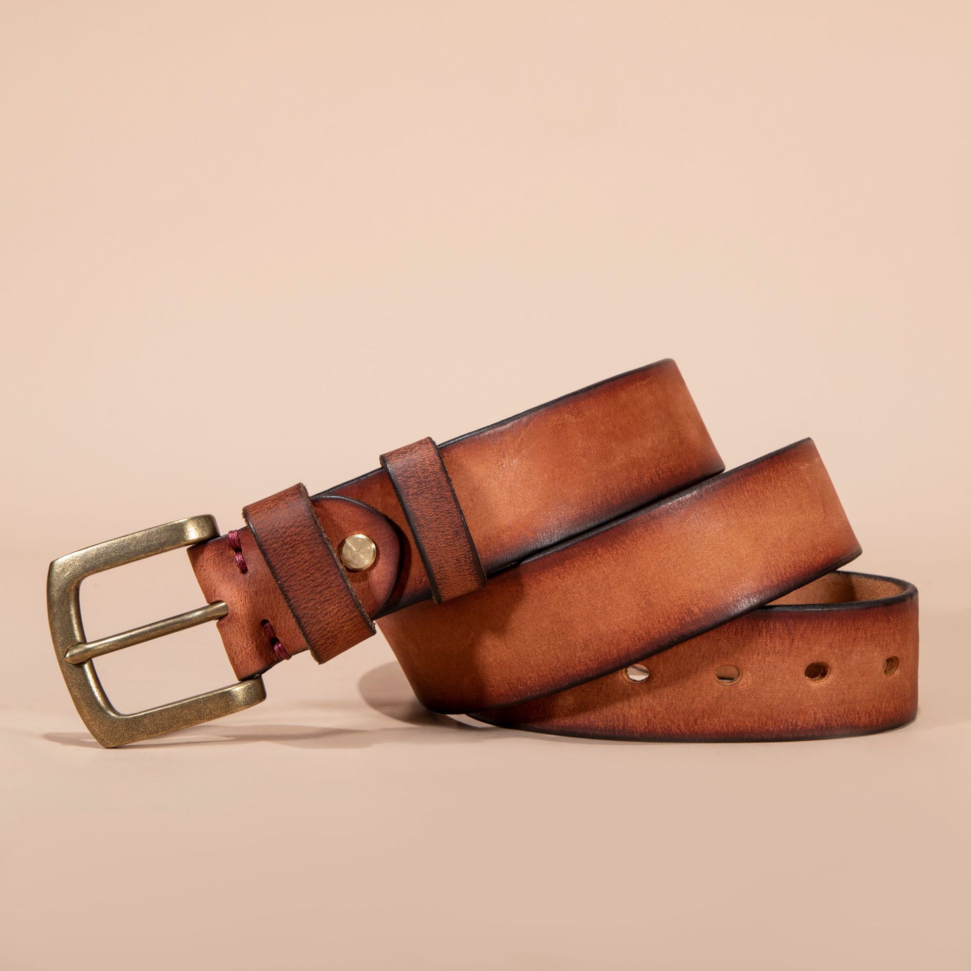 

Ремень из коровьей кожи первого слоя с пряжкой 110cm-130cm верблюд