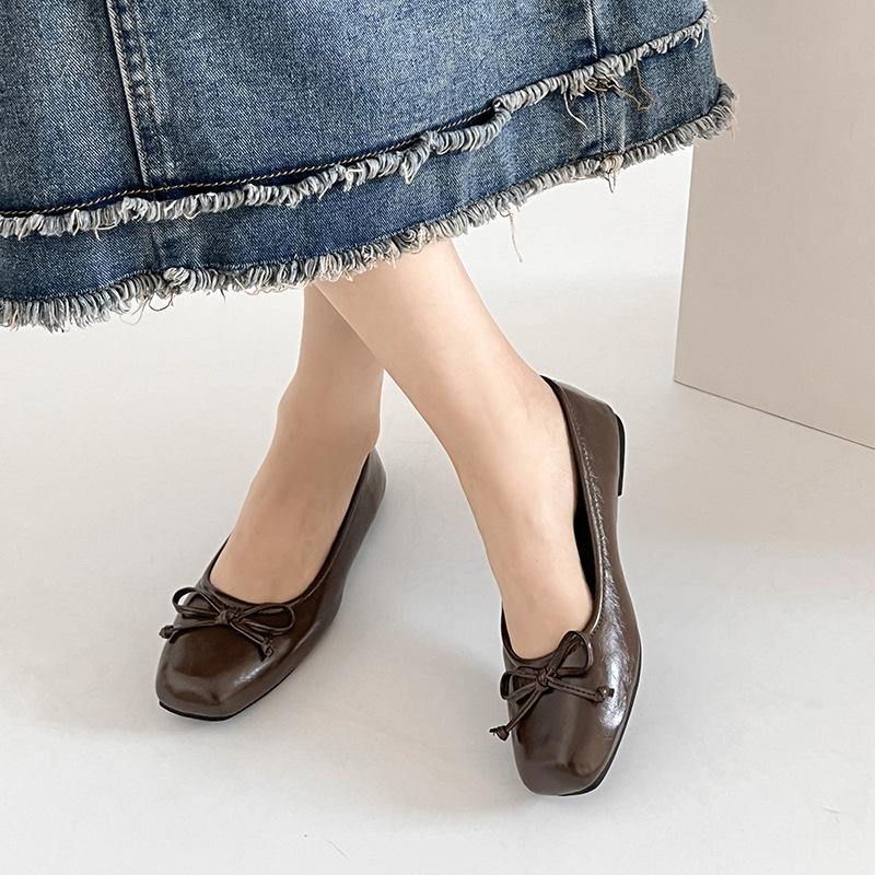 Women's square head bow single shoes 2025 spring and summer new French flat silver laden shoes light mouth bow women's shoes