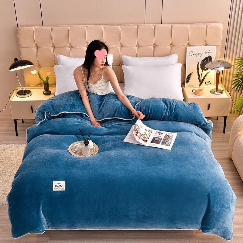 2026 Solid Color Thickened Milk Velvet Flannel Duvet Cover