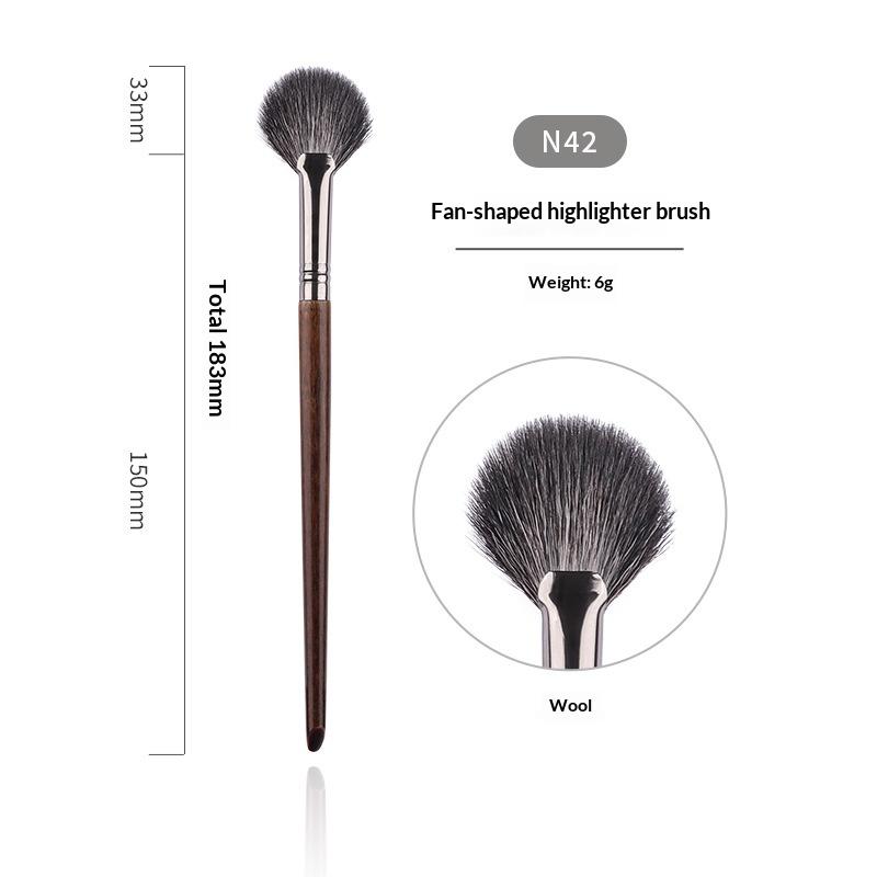 Professional Animal Hair Makeup Brush Set Complete Soft Bristles for Eyeshadow Lip Foundation Beginner Use