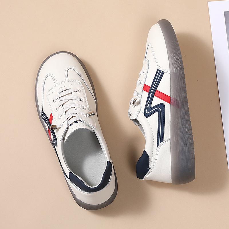 Новые туфли из натуральной кожи белого цвета для весны и осени женские в корейском стиле модные повседневные корейский стиль мягкая подошва педали для студентов 35 4156₽