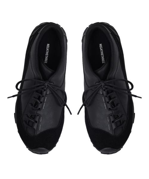 [Negative Three] Curved Lace No.2 Sneakers [NT3BFSSSN002BK]