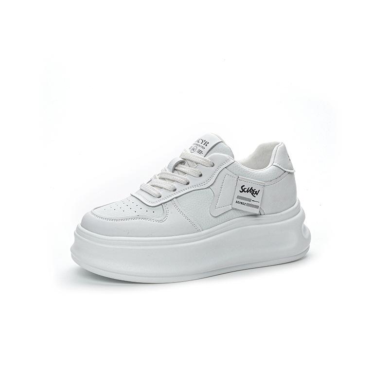 Leather Surface Thick Sole Inner Height Increase White Shoes Women's 2025 New Versatile Sports Leisure Fashion Classic Student Board Shoes