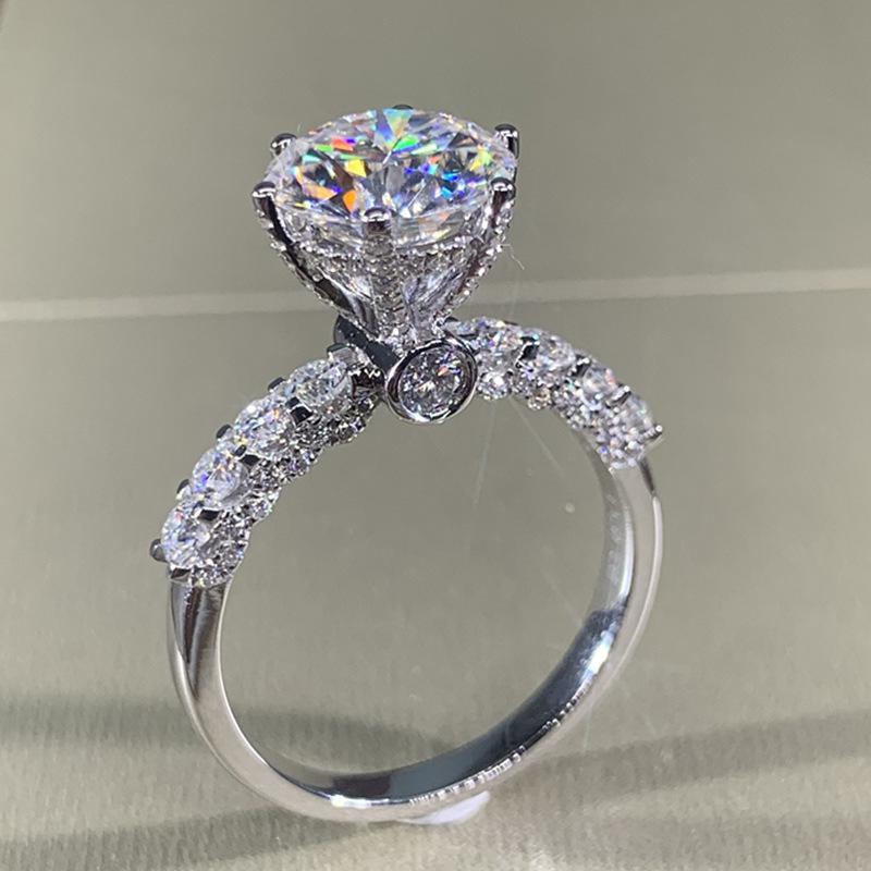 2026 Inlaid Oval Pigeon Egg Cube Zirconia Ring, Fashionable and Personalized Platinum Engagement High-quality Jewelry
