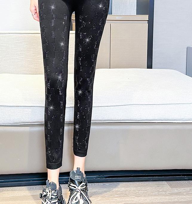 

Универсальные черные леггинсы с высокой посадкой для женщин: Эластичные, облегающие модальные брюки с узкими штанинами для весны и осени One Size (for 120-300 jin)