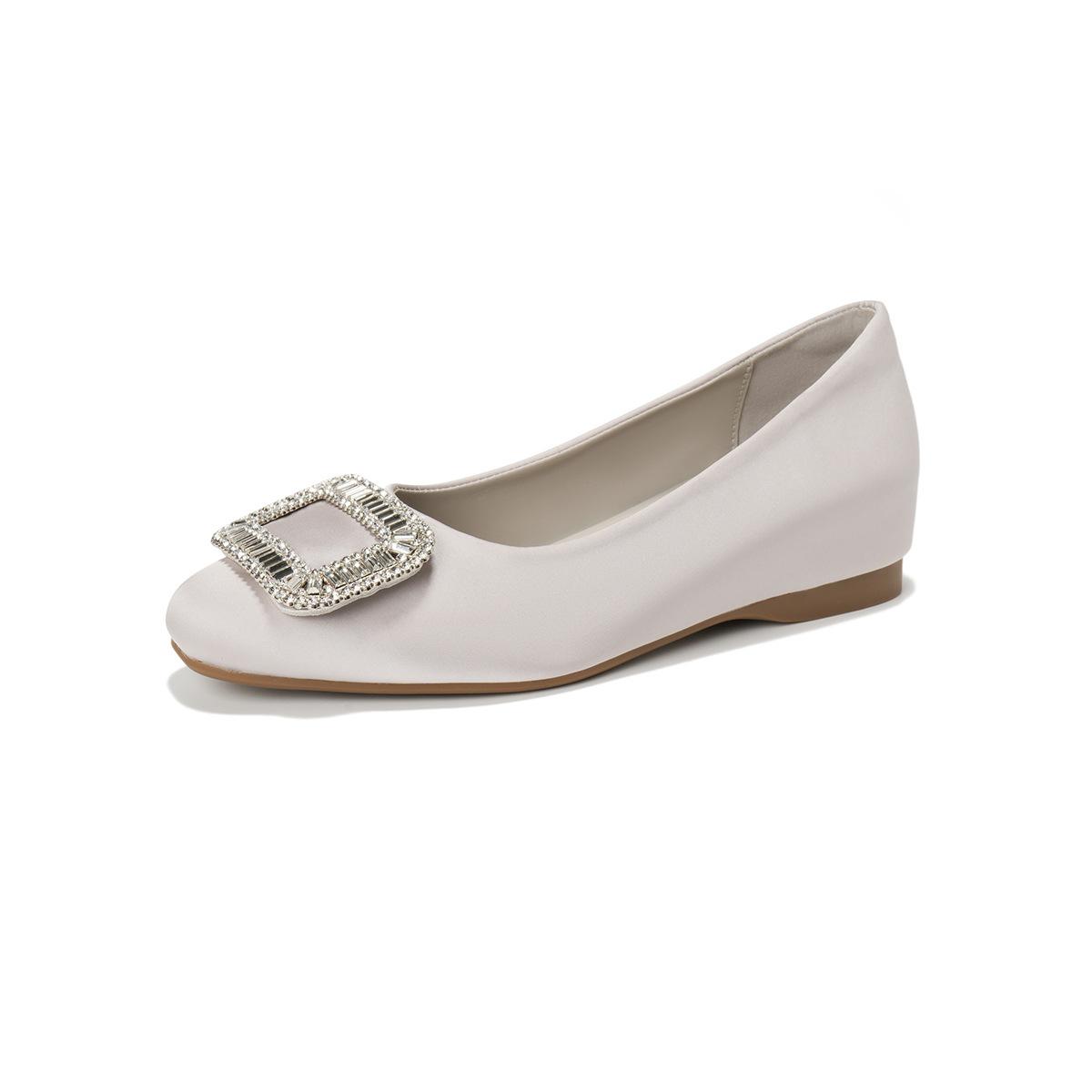 

Атласные туфли-лодочки женские с внутренней платформой, с мелким вырезом, со стразами, с нежным характером, на плоской подошве 42 серебряный
