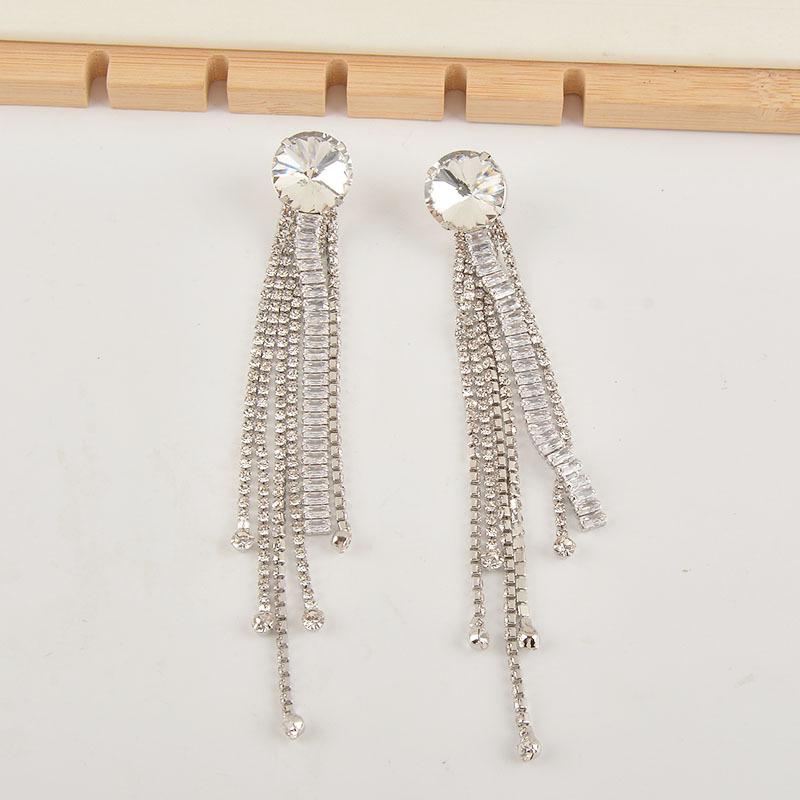 Retro Rhinestone Long Tassel Earrings: Exaggerated Socialite Style, Light Luxury for Women