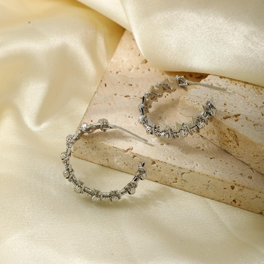 

Простые и преувеличенные модные серьги в форме буквы С, высококачественные полукруглые серьги из латуни, полые серьги в форме пятиконечной звезды для женщин серебряный