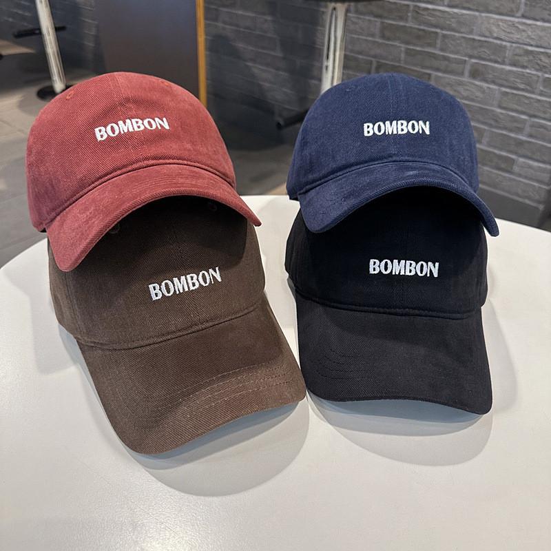 Minimalist Letter Embroidered Cotton Baseball Hat With Adjustable Fit For Daily Wear