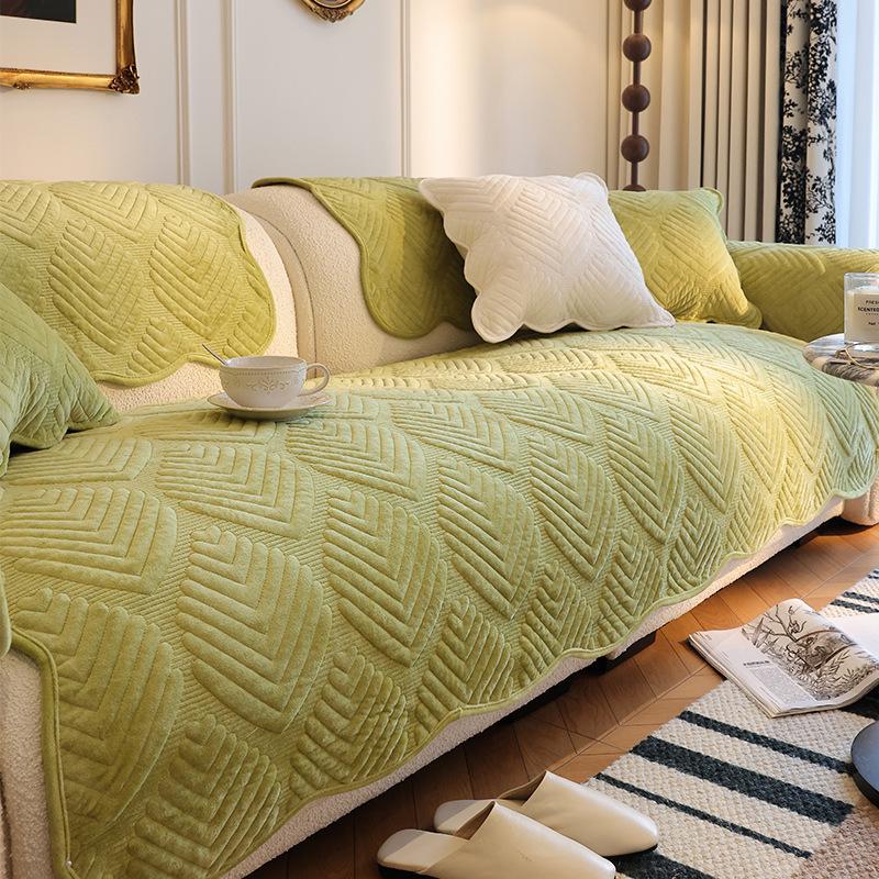 

Medieval Sofa Cushion Plush Autumn And Winter Leather Sofa Cover New Thickened Sofa Towel Cover Cushion 70*70cm