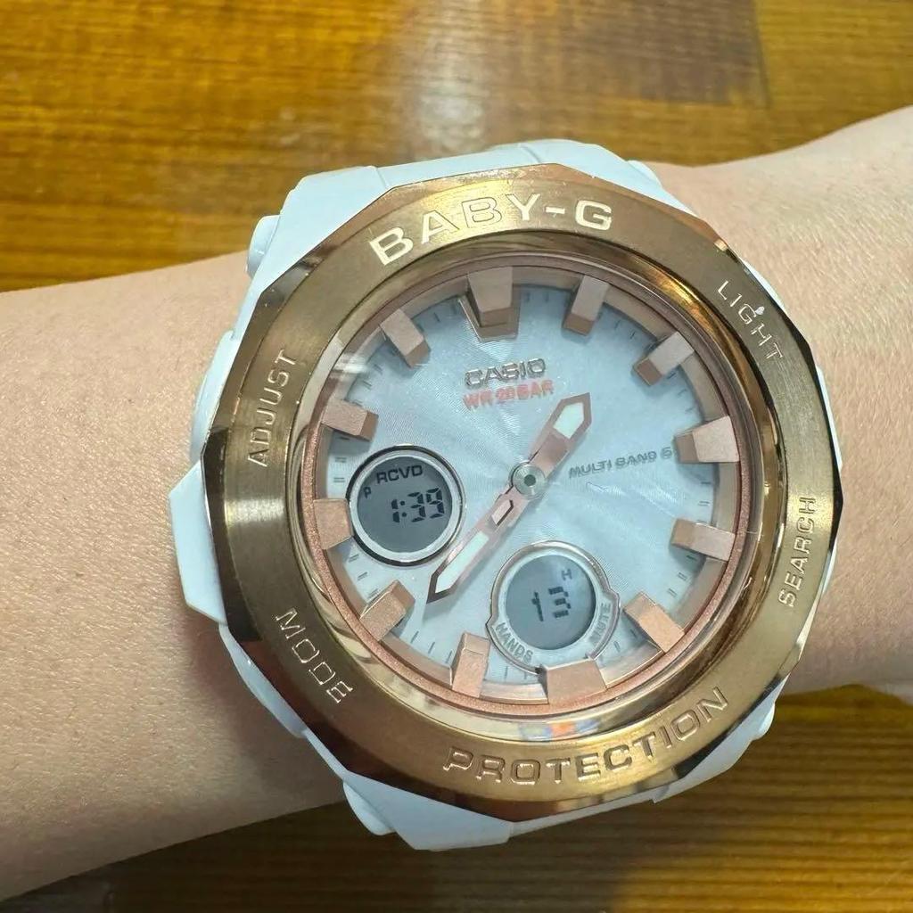 Used CASIO BABY-G White X Rose Gold Wristwatch, Beautiful Item