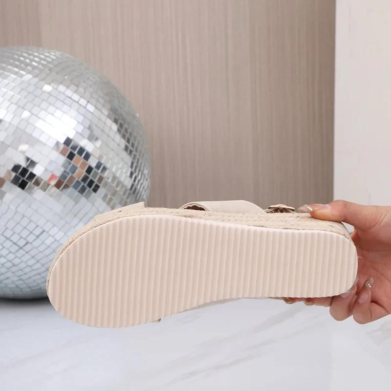 Mode Übergröße 2025 Damenschuhe Sommer Zehenfrei Damen Sandalen Prägnante Lässige Sandalen Damen Plateau Schnallenriemen Damenschuhe