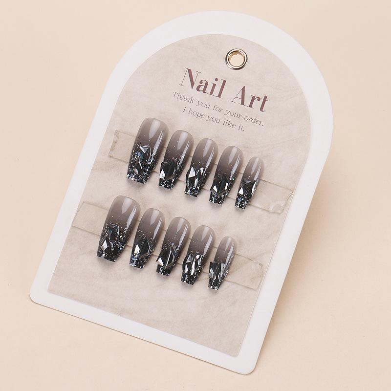 Xiaohongshu Dark Style Glittering Crushed Diamond Wearable Medium Length Nail Stickers for a Spicy Girl Manicure.