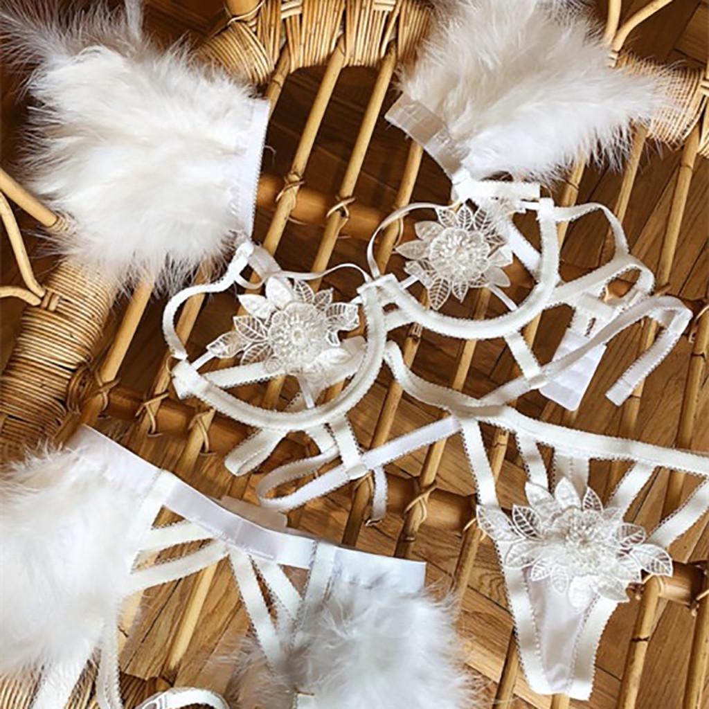 Reggiseno + giarrettiera + slip sexy in rete squisita con indumenti da notte ritagliati per babydoll