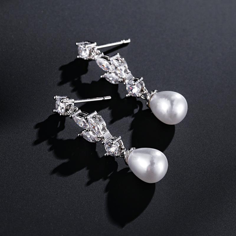 Luxury Elegant Pearl Crystal Drop Earrings For Women New Waterdrop Long Tassel Earrings Female Party Wedding Jewelry Gifts