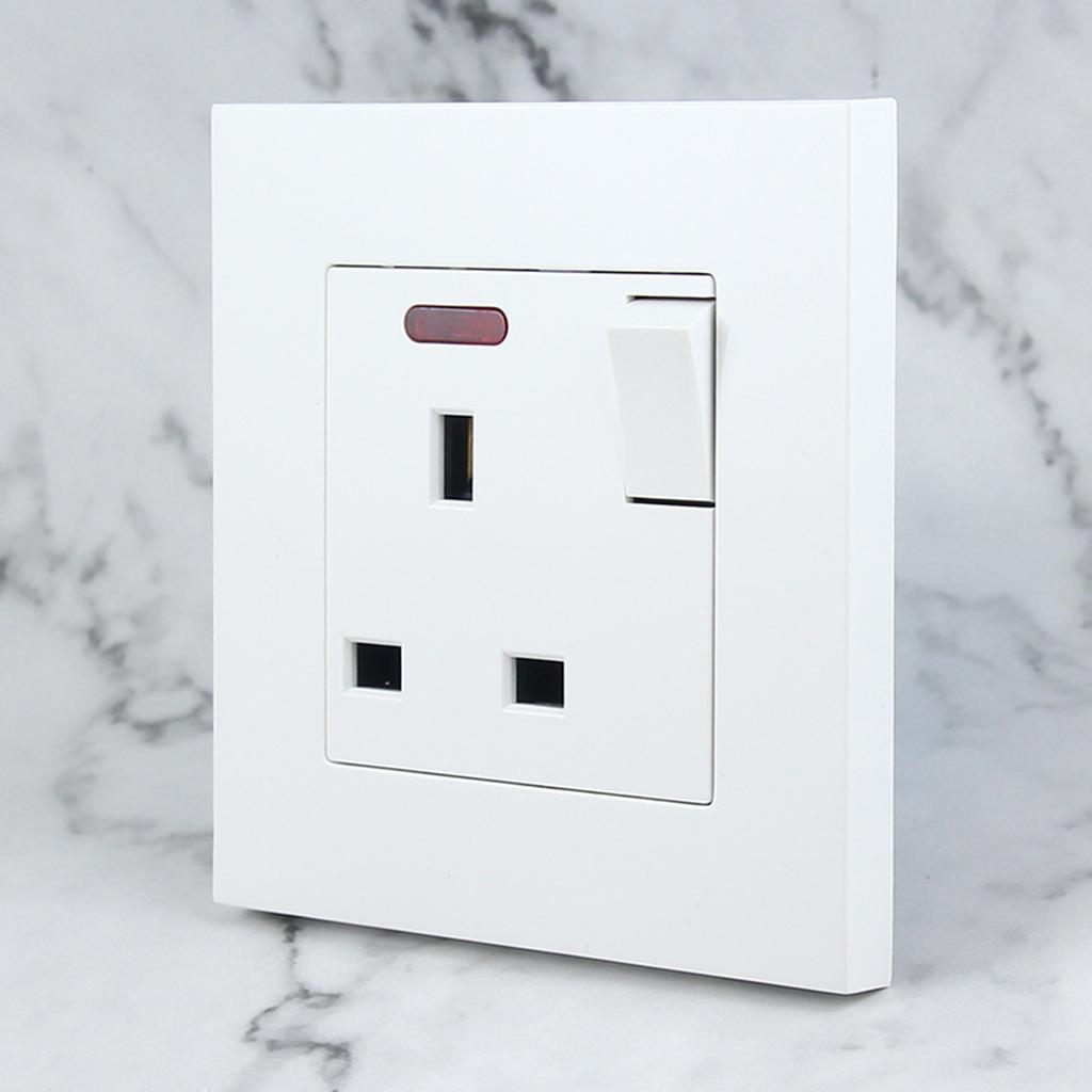 86 Typ Panel Wandsteckdose mit Lichtschaltern UK Standard Steckdose Wandmontierte Steckdose Einfache Installation