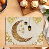 1 st Ramadantema Linne Bordsunderlägg med Gyllene Lyktor och Måne Design - Värmetålig, Idealisk för Familjemiddagar & Gäster
