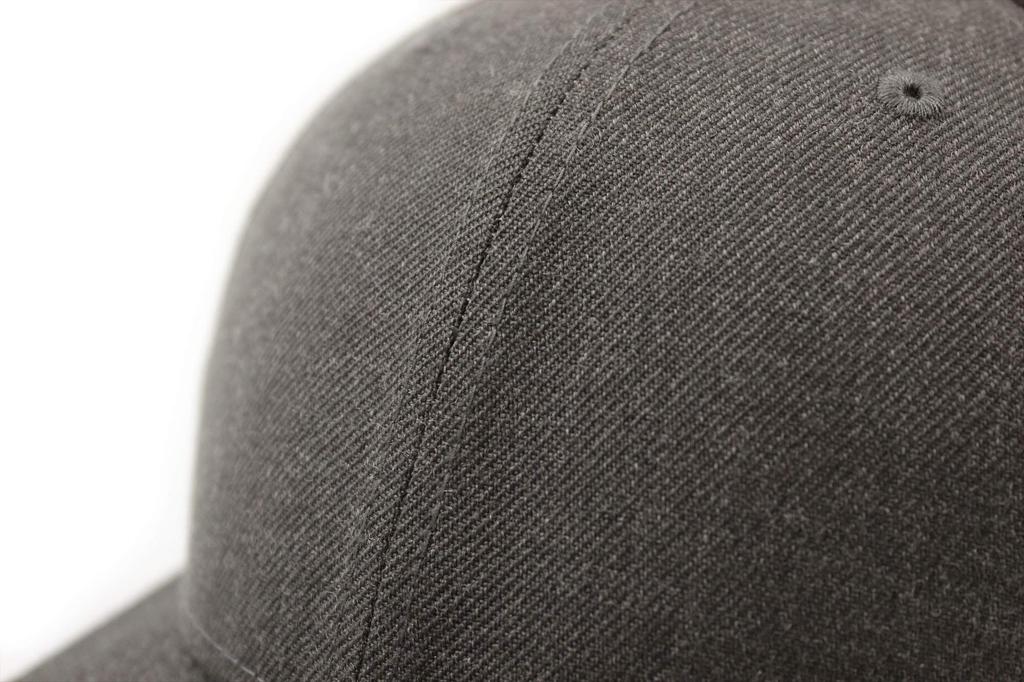 New Era Trucker Cap Low Profile Snapback In Heather Graphite/Black
