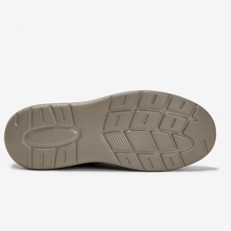 Young Age Male Casual Sneakers Brown