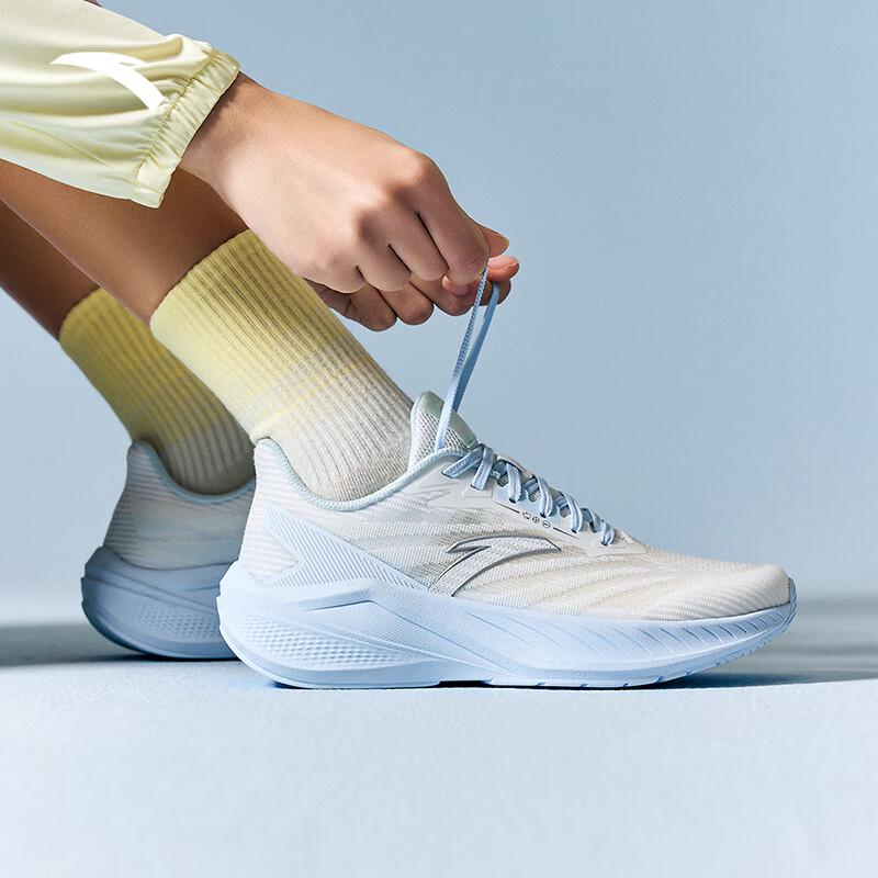 Anta Women's Lightweight Cushioned Running Shoes