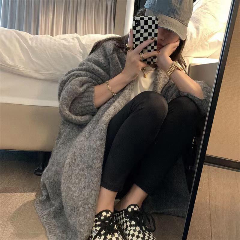 Gentle Style Women's V-Neck Loose Cardigan Sweater - Autumn/Winter 2023 Long Sleeve Knit Top