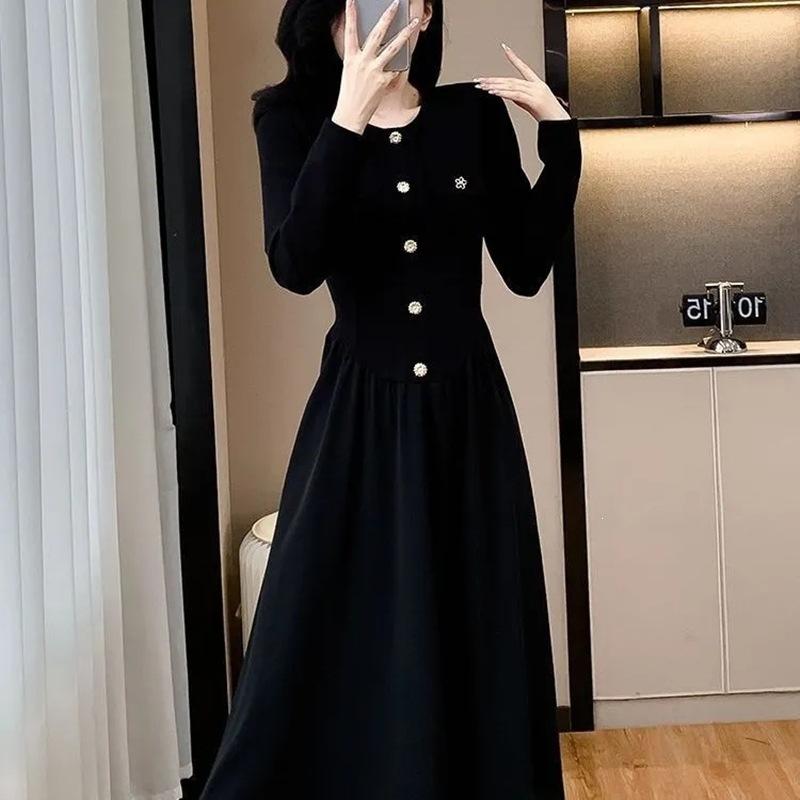 French Temperament Dress Women's Waist and Thin Spring Clothes New Design Sense Small Fragrance Elegant Age-reducing Word Skirt