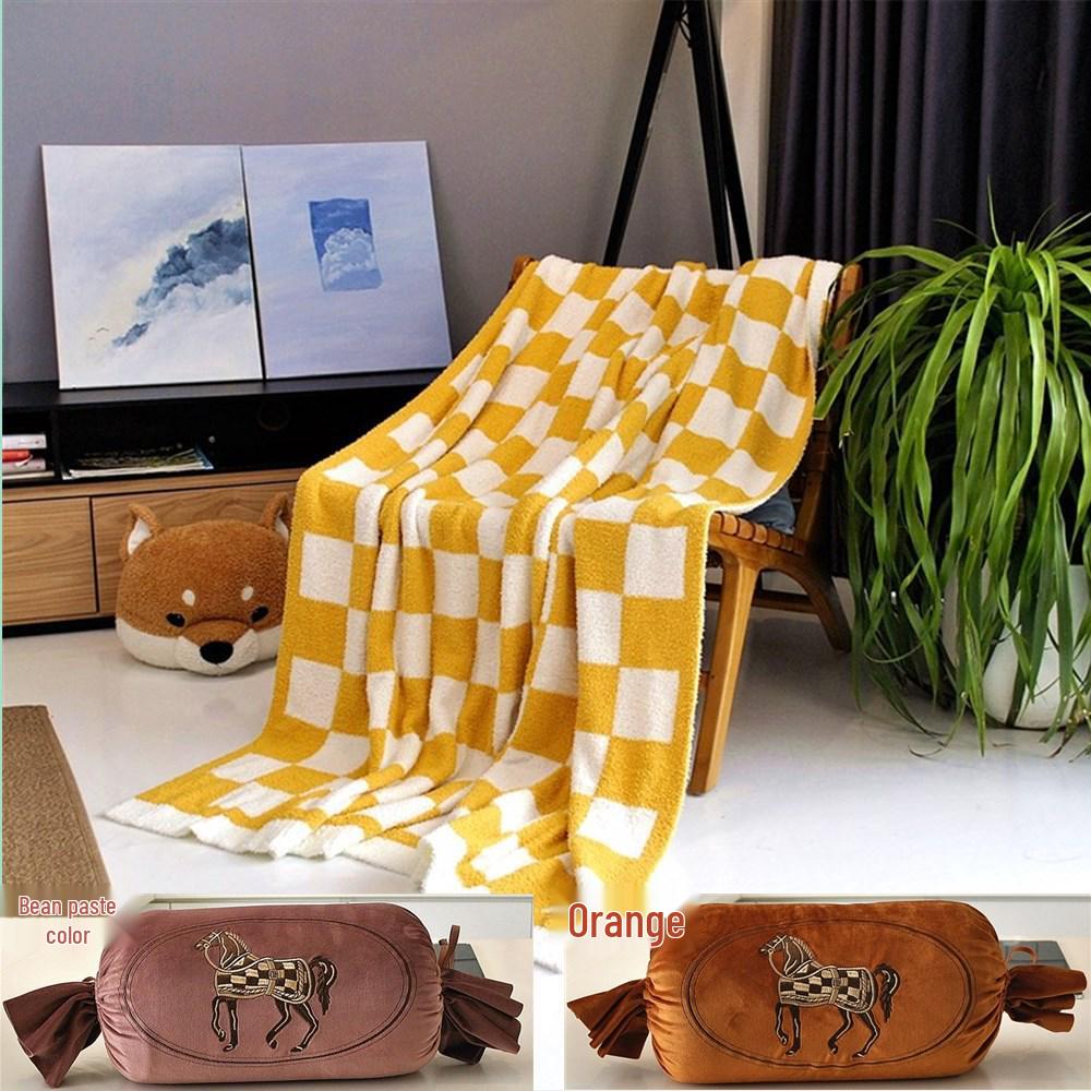 Luxury Checkerboard Velvet Sofa Blanket - Autumn/Winter Edition