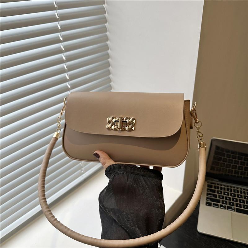 

French niche bag women s bag 2025 new trendy fashion simplicity messenger bag Internet celebrity versatile shoulder small square bag хаки
