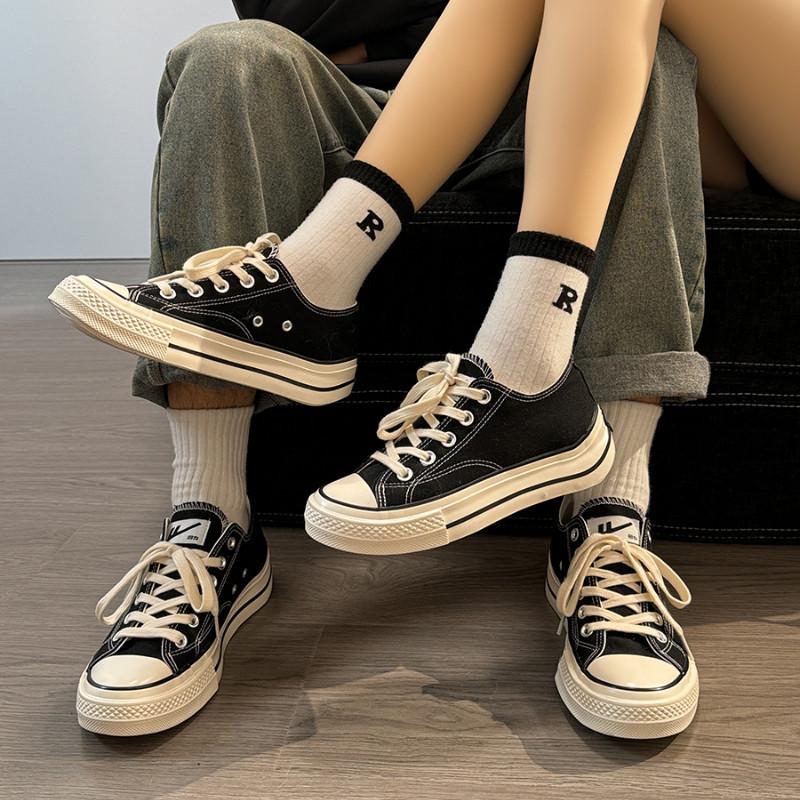 2026 Spring Warrior Low-Top Canvas Shoes: Black & White Casual Sneakers for Men & Women with Thick Soles