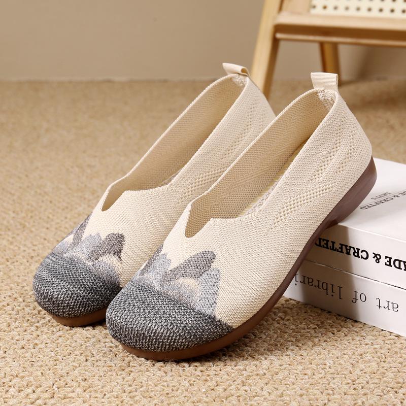2025 Women's Soft-Soled Non-Slip Flat Shoes for Middle-Aged & Elderly