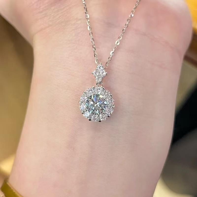 Dainty Female Pendant Necklace Vintage Chain Jewelry for Women Oval Crystal Stone Wedding Necklaces