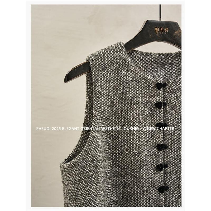 Temperament Versatile Top Light Women's Clothing 2025 New Vest Women's Color Matching Single-breasted Thin