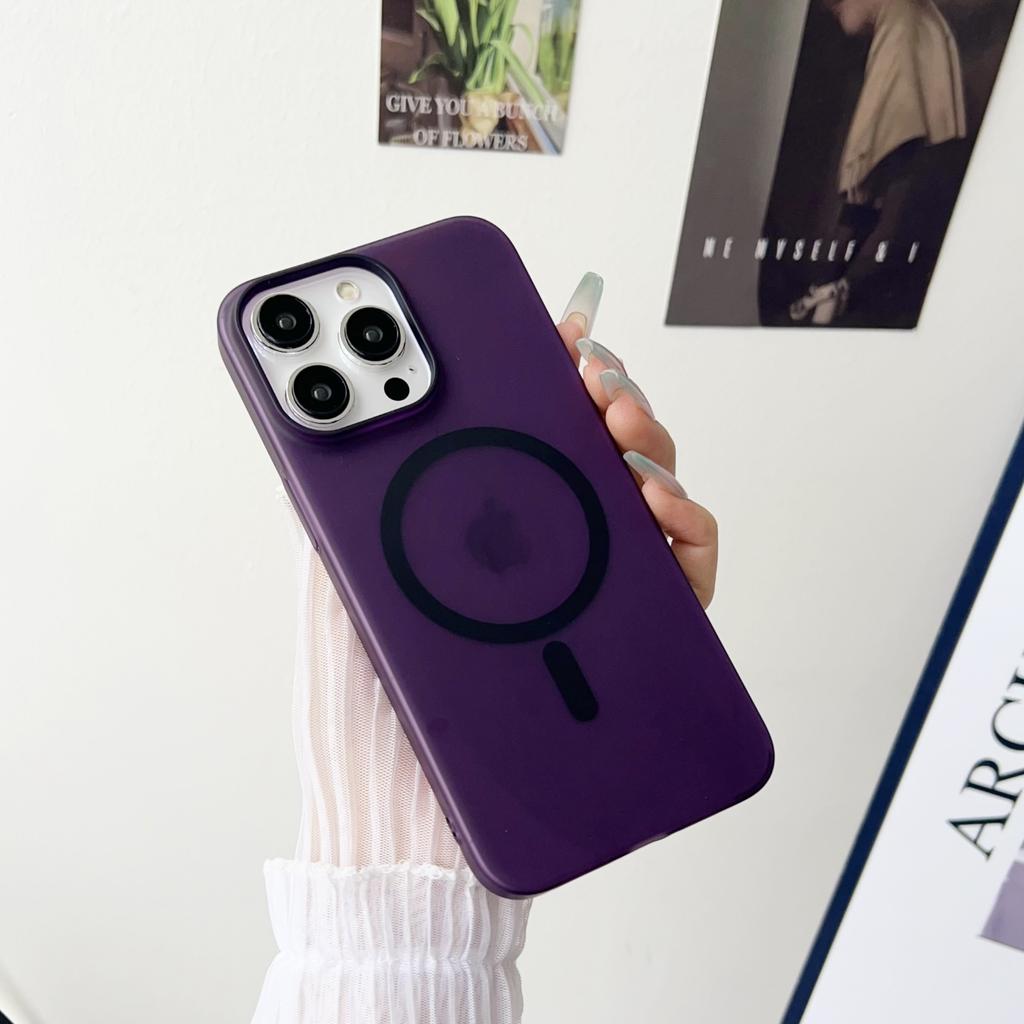 Magsafe Is Compatible with Apple 15 Phone Cases, Iphone14 Ultra-thin, Skin-feel Magnetic 13promax, and Does Not Turn Yellow 12