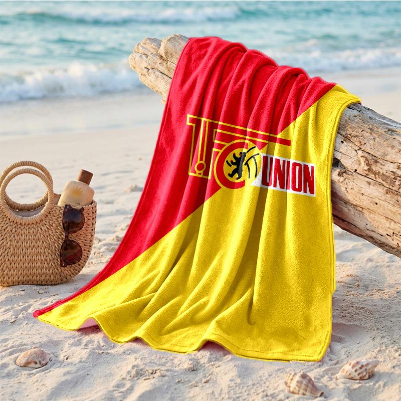 Union Berlin FC Print Microfiber Beach Towel Quick Dry Absorbent Large Towel For Beach Swimming Travel