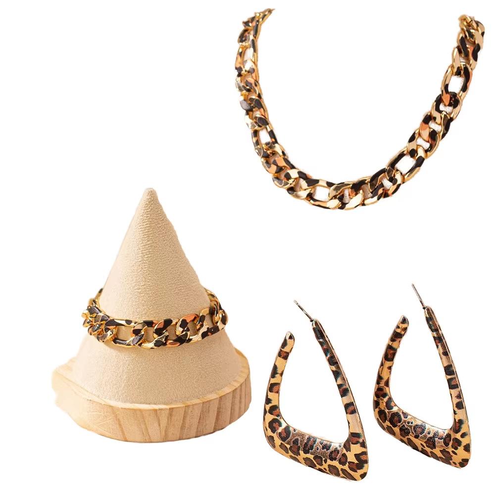 Trendy geometric earrings necklace for women, retro, sexy, simple, fashionable temperament earrings necklace bracelet set