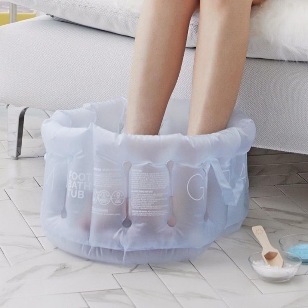 Foot bath tube between bath and shower