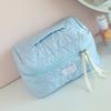 Flower Pattern Cosmetic Storage Bag Lightweight Travel Makeup Pouch For Girls