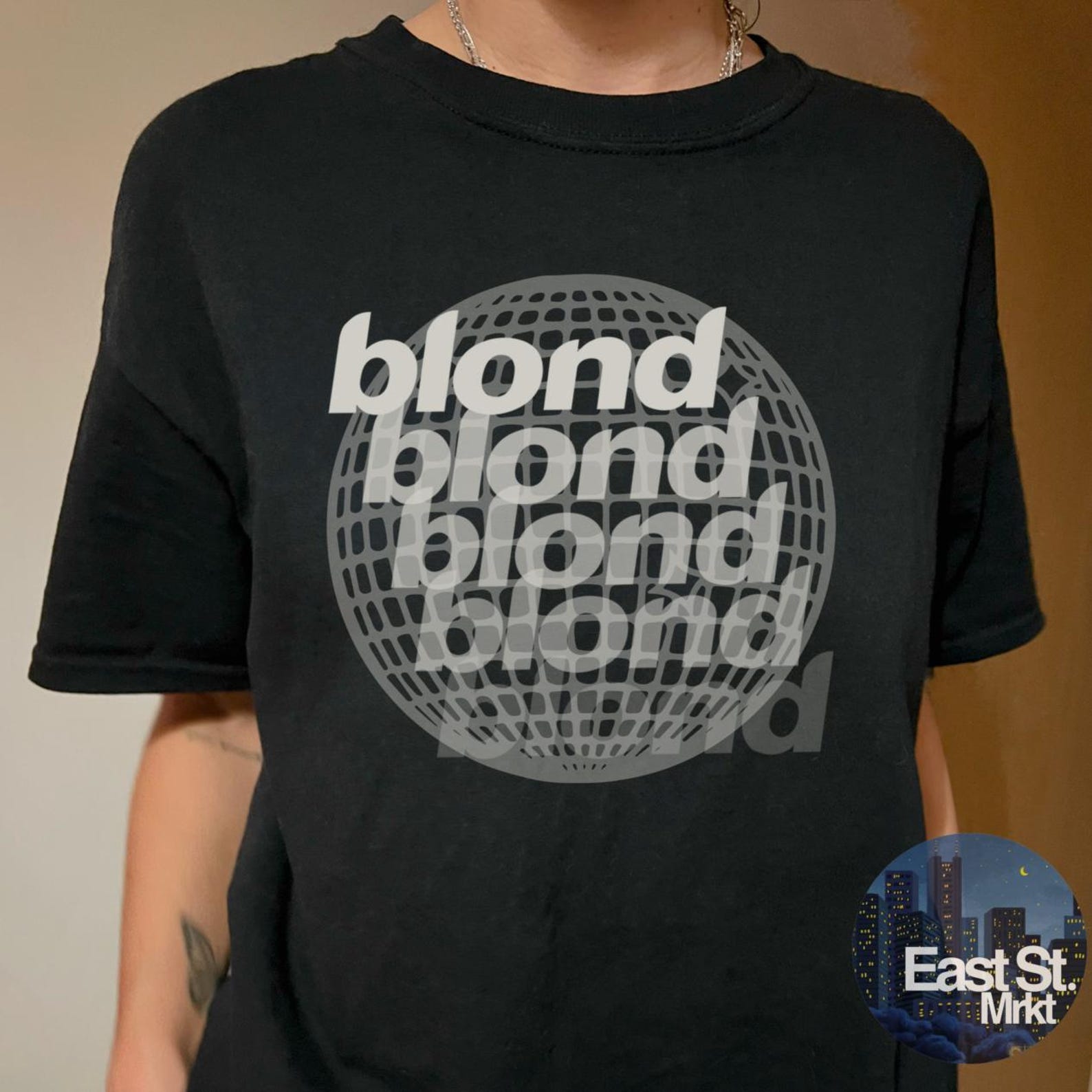 Frank Ocean Blond Globe Art T-Shirt: Vintage Music Tee M