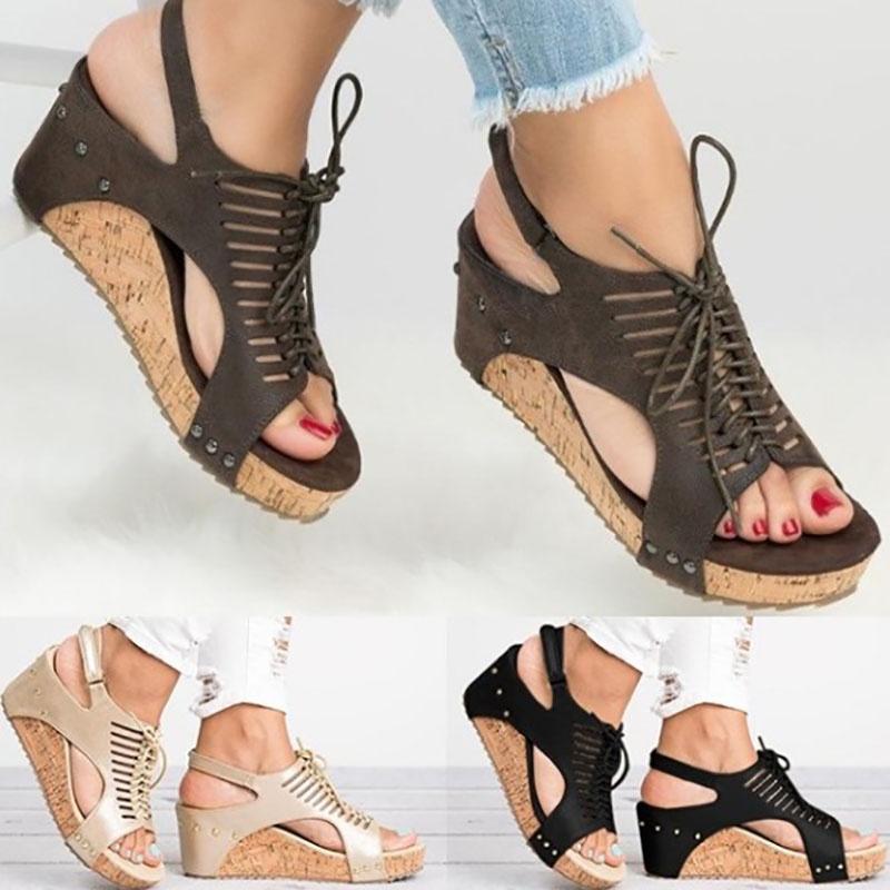 Elegant Women's Frenulum Vintage Platform Sandal With Comfortable Open Toe Design