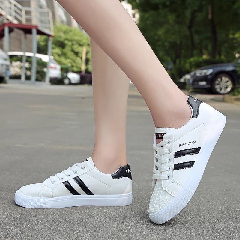 Neue Damen-Einzelschuhe tief ausgeschnitten flachsohlig zum Schnüren runde Zehenpartie vulkanisierte Schuhe flachsohlige lässige Mode Sportschuhe